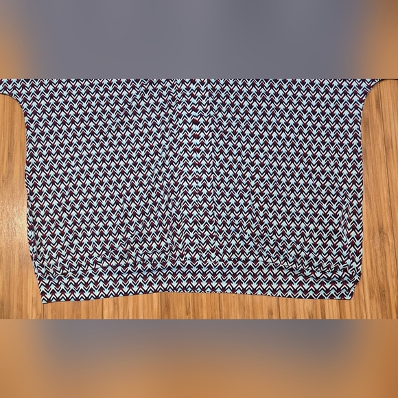 NWOT Venus Patterned Top - Picture 8 of 11